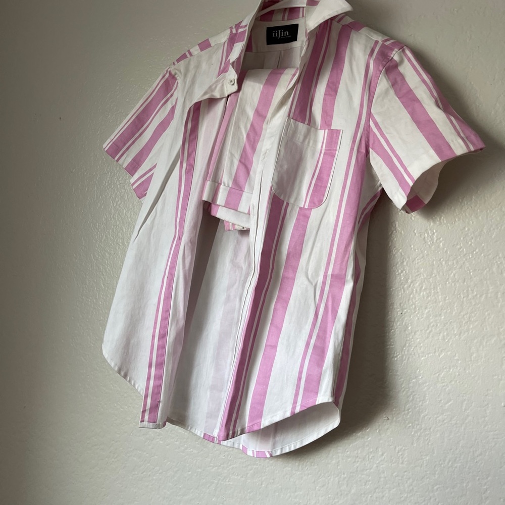 Pink strip short shorts sleeve set